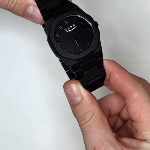 Relógio Masculino SABR Arábia — Essência Black
